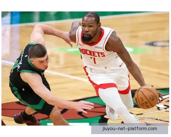 NBA官方重罚里德五万美元因质疑火箭比赛裁判判罚公正性引发争议