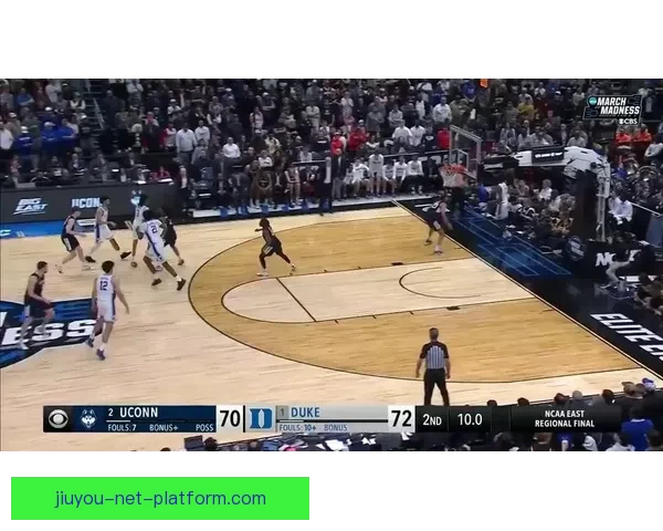 康涅狄格击败伊利诺伊晋级NCAA决赛 里德双十+马林斯贡献15分续写辉煌