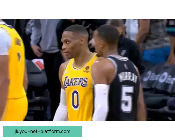 穆雷狂砍53分约基奇险助攻20+20+20 主帅盛赞联盟最强二人组核心